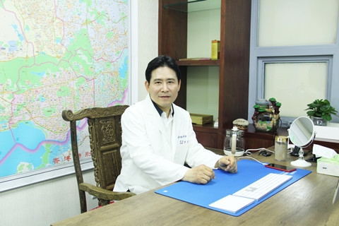 尹虎珠博士专访